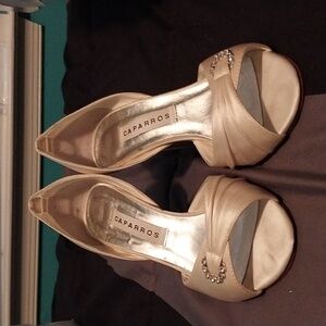 Caparros Above in Ivory Silk 7.5